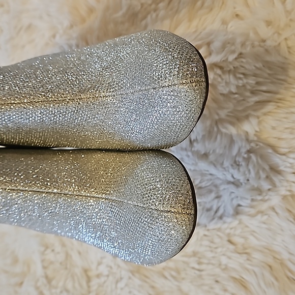 Madden Girl Glitter Fab Silver Sparkle Booties size 6.5, like new, without box - Picture 6 of 12